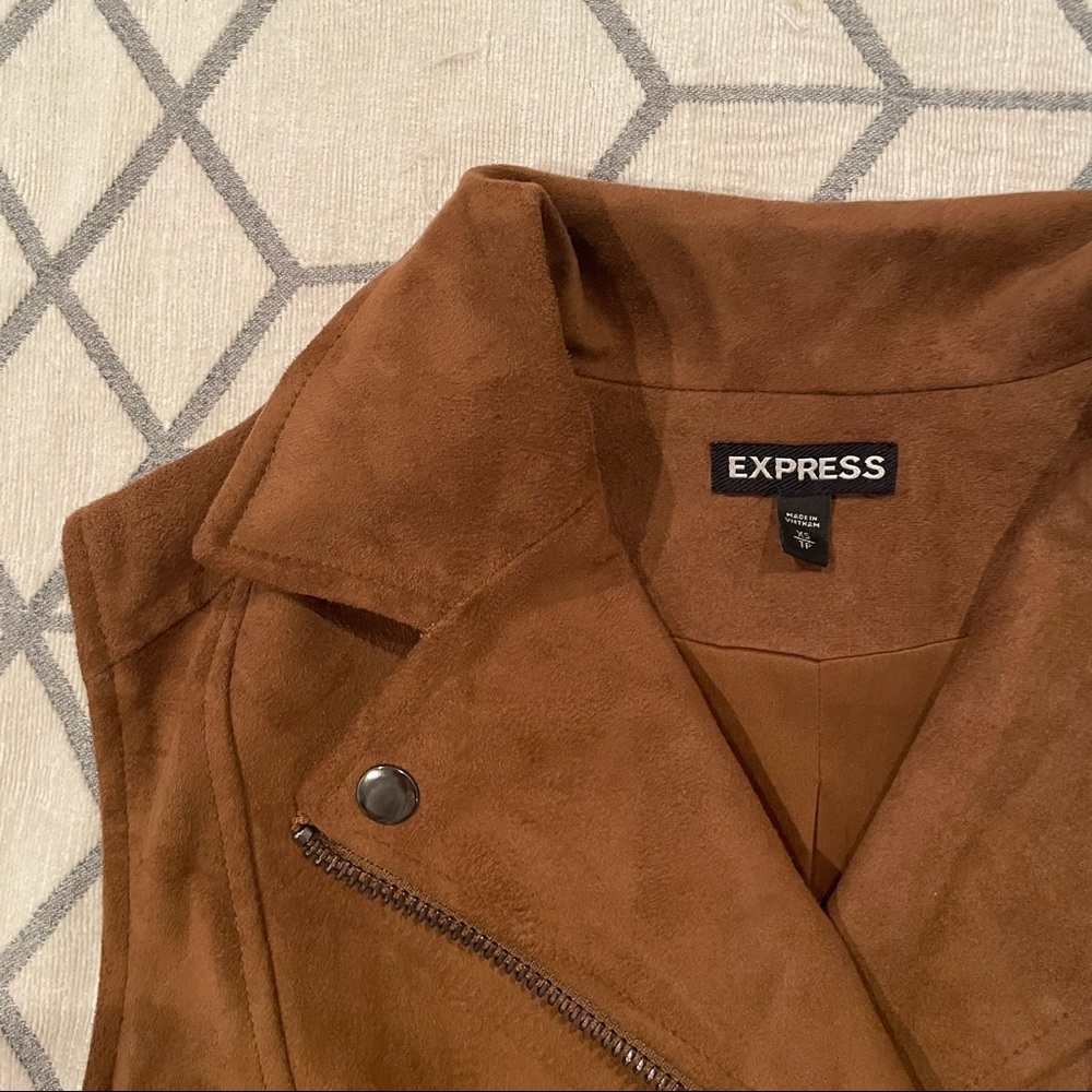 EXPRESS Vest - Picture 4 of 4